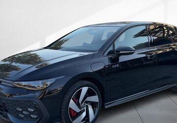 VW Golf 1.185 km 47.890 &euro; Dresden 01067