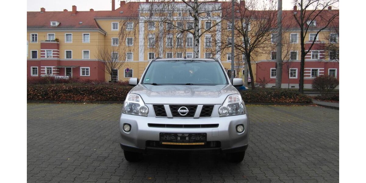 Nissan X-Trail 185.291 km 4.899 &euro; Dresden 01237