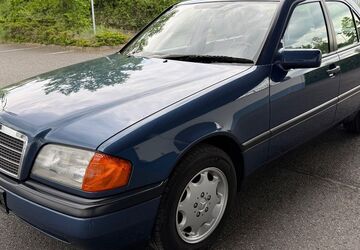 Mercedes-Benz C 180 63.645 km 5.999 &euro; Dresden OT Kleinzschachwitz 01259