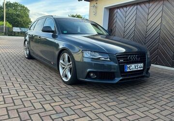 Audi A4 301.700 km 7.500 &euro; Halsbrücke 09633