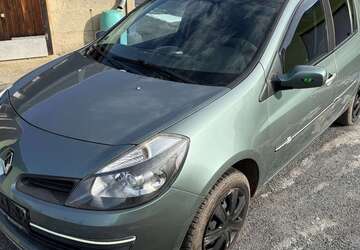 Renault Clio 214.253 km 2.299 &euro; Heidenau bei Dresden 01809