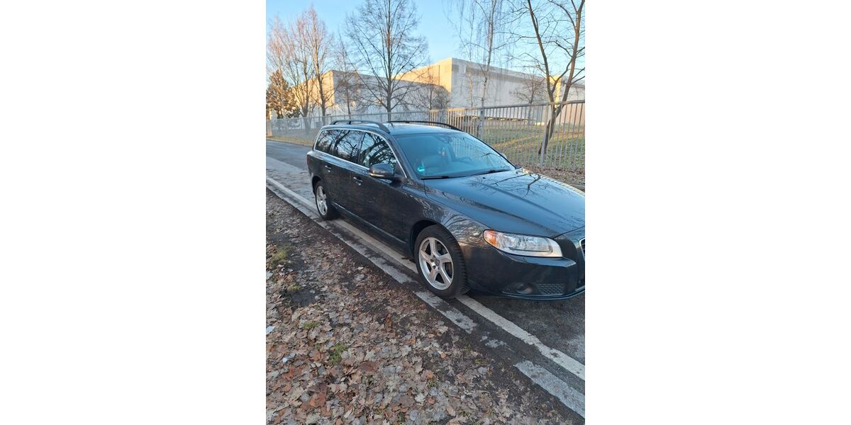 Volvo V70 247.000 km 5.500 &euro; Dresden 01129