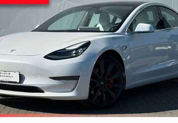 Tesla Model 3 70.000 km 26.990 &euro; Coswig 01640