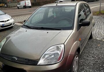 Ford Fiesta 97.000 km 2.000 &euro; Dresden 01157