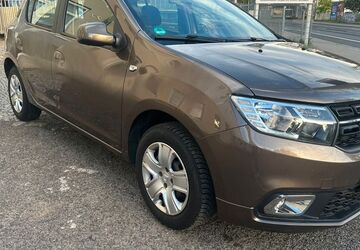 Dacia Sandero 22.450 km 5.790 &euro; Dresden 01097