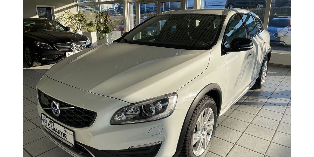 Volvo V60 Cross Country 122.722 km 15.799 &euro; Kesselsdorf 01723