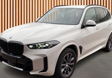 BMW X5 8.900 km 71.980 &euro; Dresden 01328