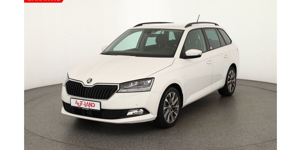 Skoda Fabia 64.269 km 17.490 &euro; Dresden 01069