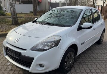 Renault Clio 236.000 km 2.800 &euro; Dresden 01139