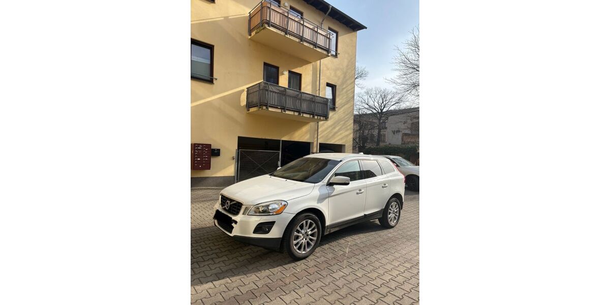 Volvo XC60 190.000 km 8.490 &euro; Dresden 01067