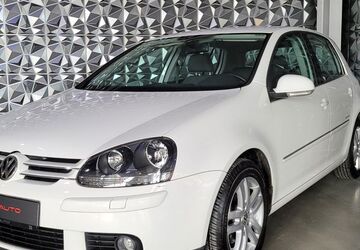VW Golf 131.000 km 5.999 &euro; Dresden 01139