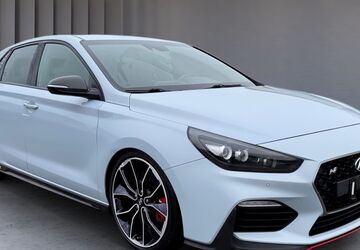 Hyundai i30 105.000 km 17.900 &euro; Dresden 01108