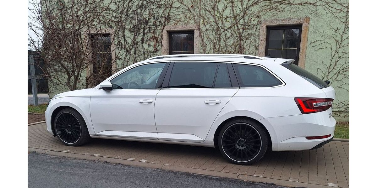 Skoda Superb 155.000 km 19.900 &euro; Ottendorf-Okrilla 01458