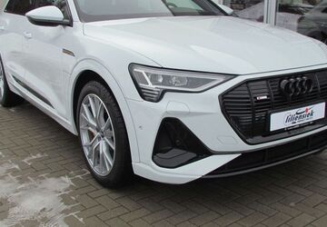 Audi e-tron 24.150 km 46.960 &euro; Dippoldiswalde 01744