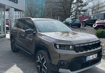 Jeep Compass 2.830 km 56.990 &euro; Dresden 01109
