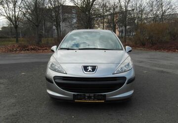 Peugeot 207 106.573 km 2.799 &euro; Dresden 01237