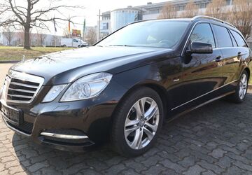 Mercedes-Benz E 200 158.220 km 8.950 &euro; Dresden 01237