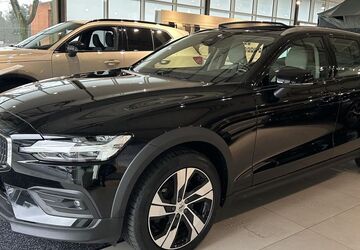 Volvo V60 Cross Country 77.700 km 36.470 &euro; Dresden 01099