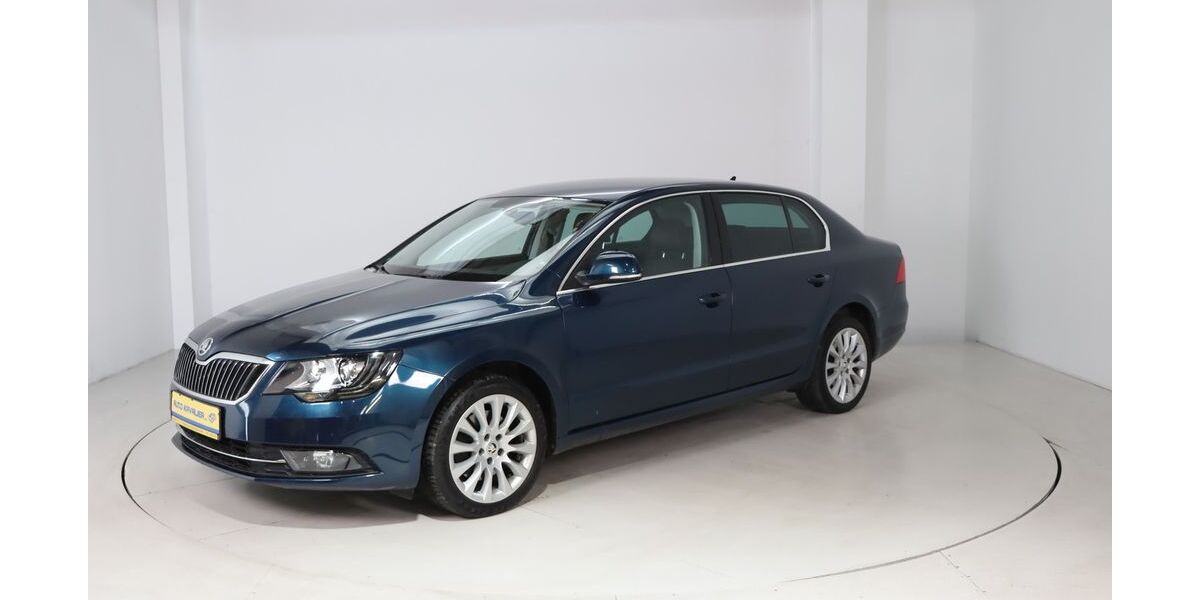 Skoda Superb 149.100 km 8.350 &euro; Dresden 01237