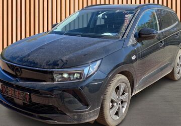 Opel Grandland (X) 18.255 km 16.880 &euro; Dresden 01328