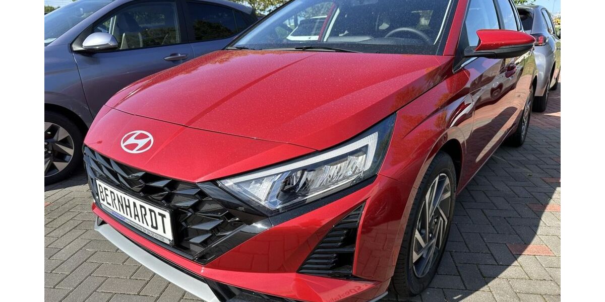 Hyundai i20 1.500 km 16.990 &euro; Dresden 01156