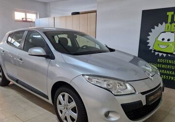 Renault Megane 124.383 km 4.999 &euro; Dresden 01139
