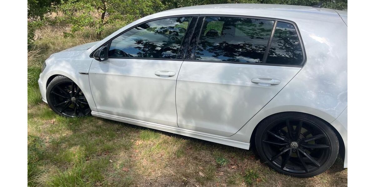 VW Golf 104.700 km 19.900 &euro; Glashütte 01768