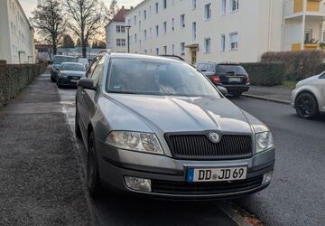 Skoda Octavia 227.000 km 2.000 &euro; Dresden 01219
