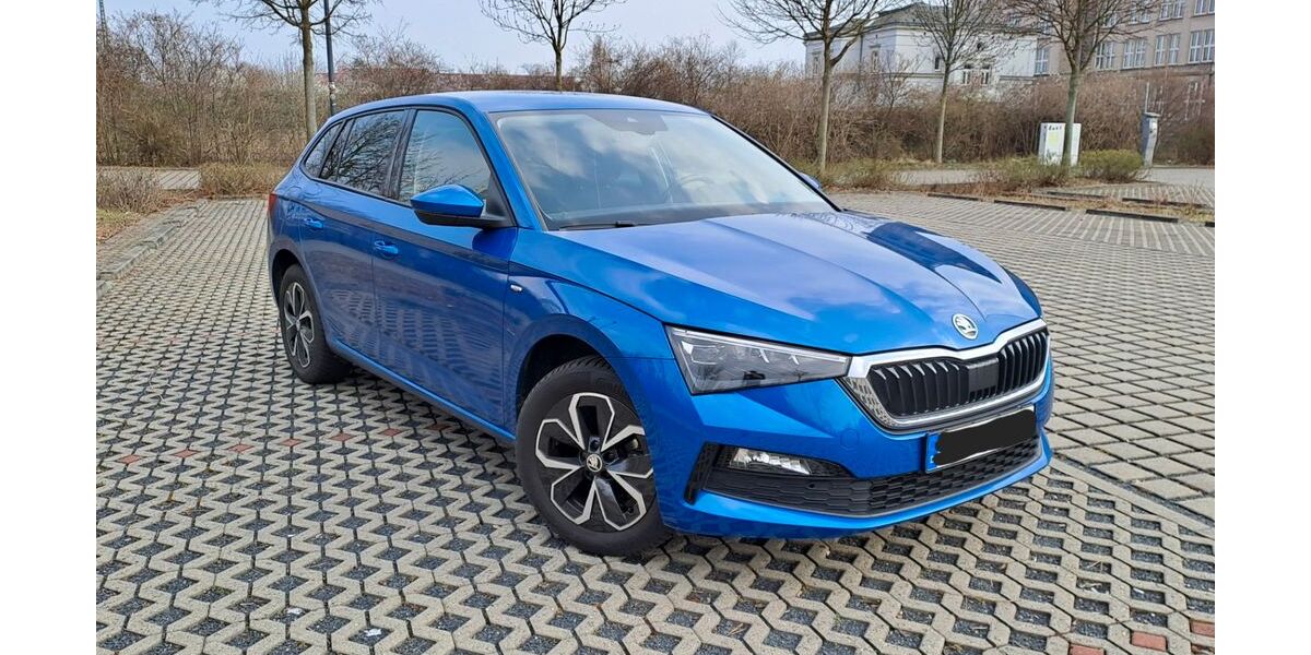 Skoda Scala 53.000 km 12.999 &euro; Dresden 01217