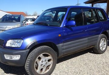 Toyota RAV 4 283.668 km 4.500 &euro; Dresden 01219