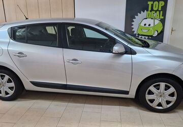 Renault Megane 124.383 km 3.999 &euro; Dresden 01139