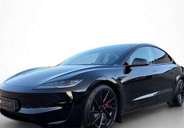 Tesla Model 3 16.058 km 50.990 &euro; Dresden 01257