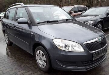 Skoda Fabia 133.235 km 4.400 &euro; Bannewitz 01728
