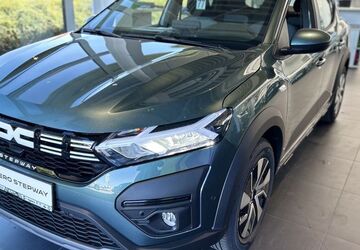 Dacia Sandero 1.500 km 18.890 &euro; Radeberg 01454