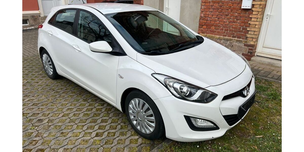 Hyundai i30 200.000 km 4.999 &euro; Dresden 01139