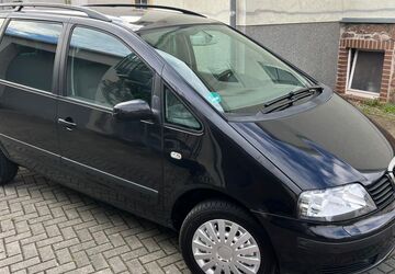 Seat Alhambra 143.000 km 5.555 &euro; Dresden 01139