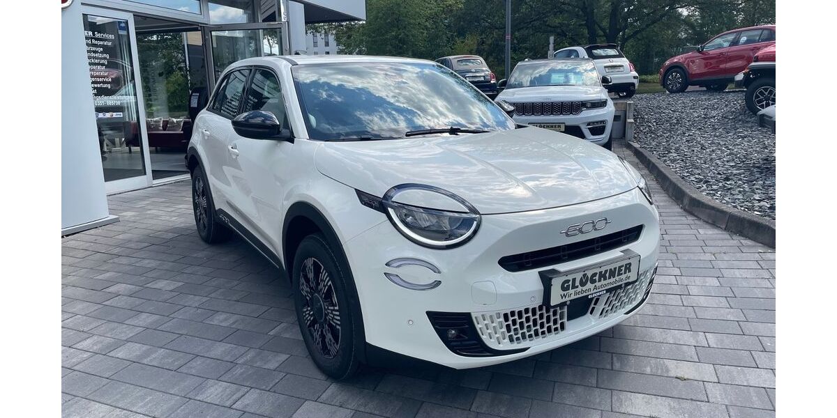 Fiat 600 8.257 km 25.990 &euro; Dresden 01109