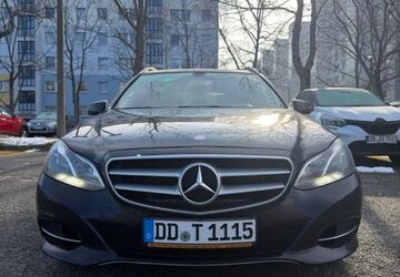 Mercedes-Benz E 200 236.000 km 11.900 &euro; Dresden 01239