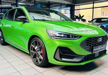 Ford Focus 16.718 km 32.890 &euro; Heidenau 01809