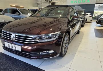 VW Passat 151.594 km 12.490 &euro; Dresden 01099
