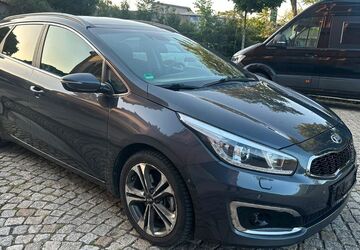 Kia ceed Sportswagon 196.000 km 7.399 &euro; Dresden 01097