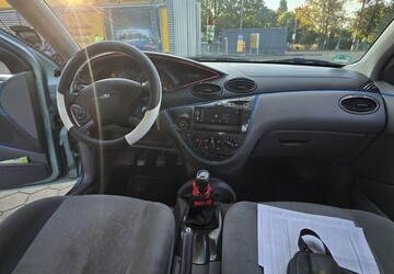 Ford Focus 134.000 km 2.000 &euro; Dresden 01067