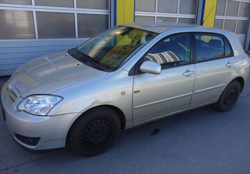 Toyota Corolla 97.306 km 2.995 &euro; Dresden 01159