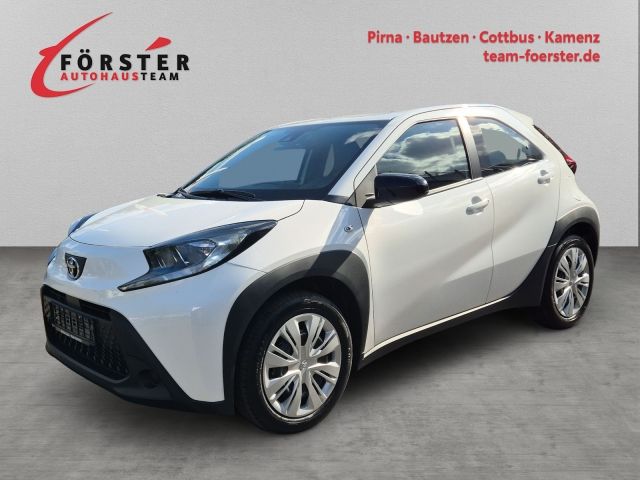 Toyota Aygo (X) 2.500 km 15.640 &euro; Pirna 01796