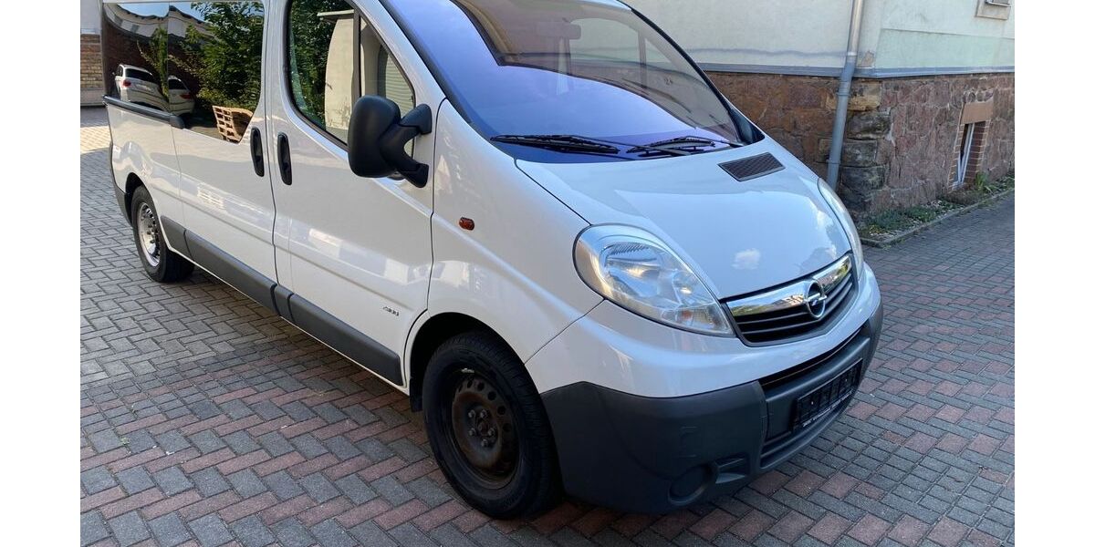 Opel Vivaro 265.000 km 9.999 &euro; Dresden 01139