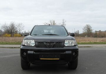 Nissan X-Trail 163.265 km 2.799 &euro; Dresden 01237