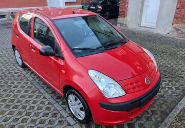 Nissan Pixo 126.000 km 2.999 &euro; Dresden 01139