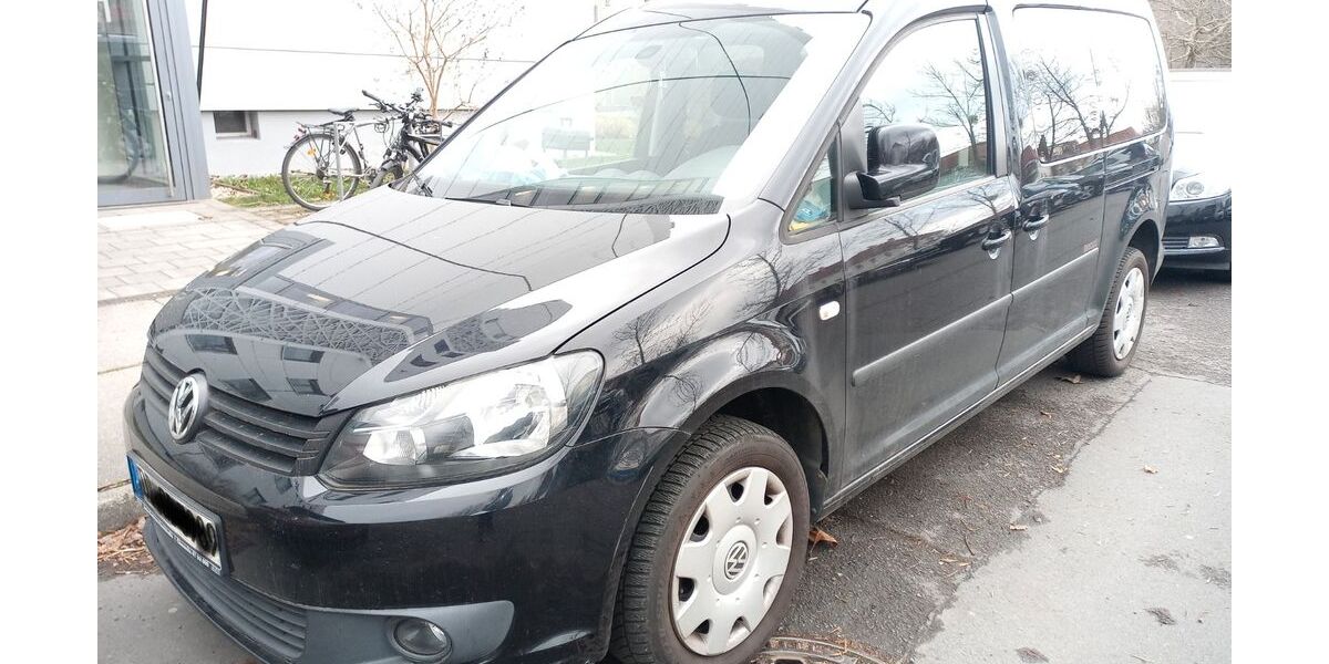 VW Caddy 140.000 km 15.990 &euro; Dresden 01139