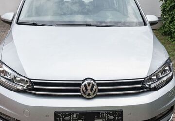 VW Touran 72.000 km 18.999 &euro; Dresden 01159