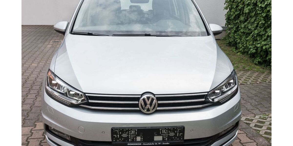VW Touran 72.000 km 18.999 &euro; Dresden 01159